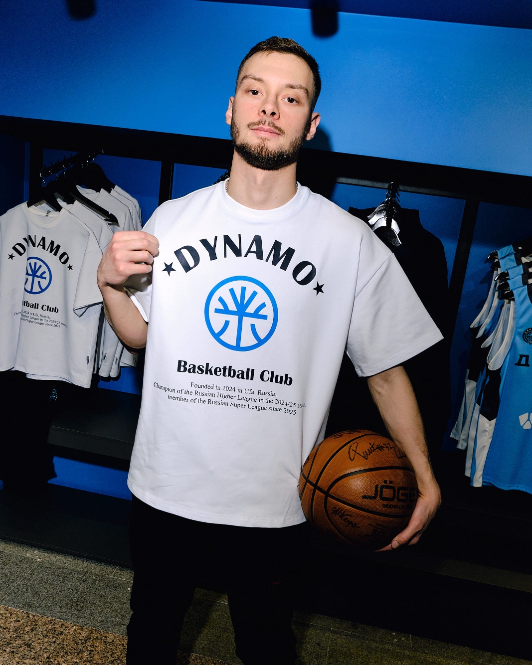 Футболка прямого кроя белая