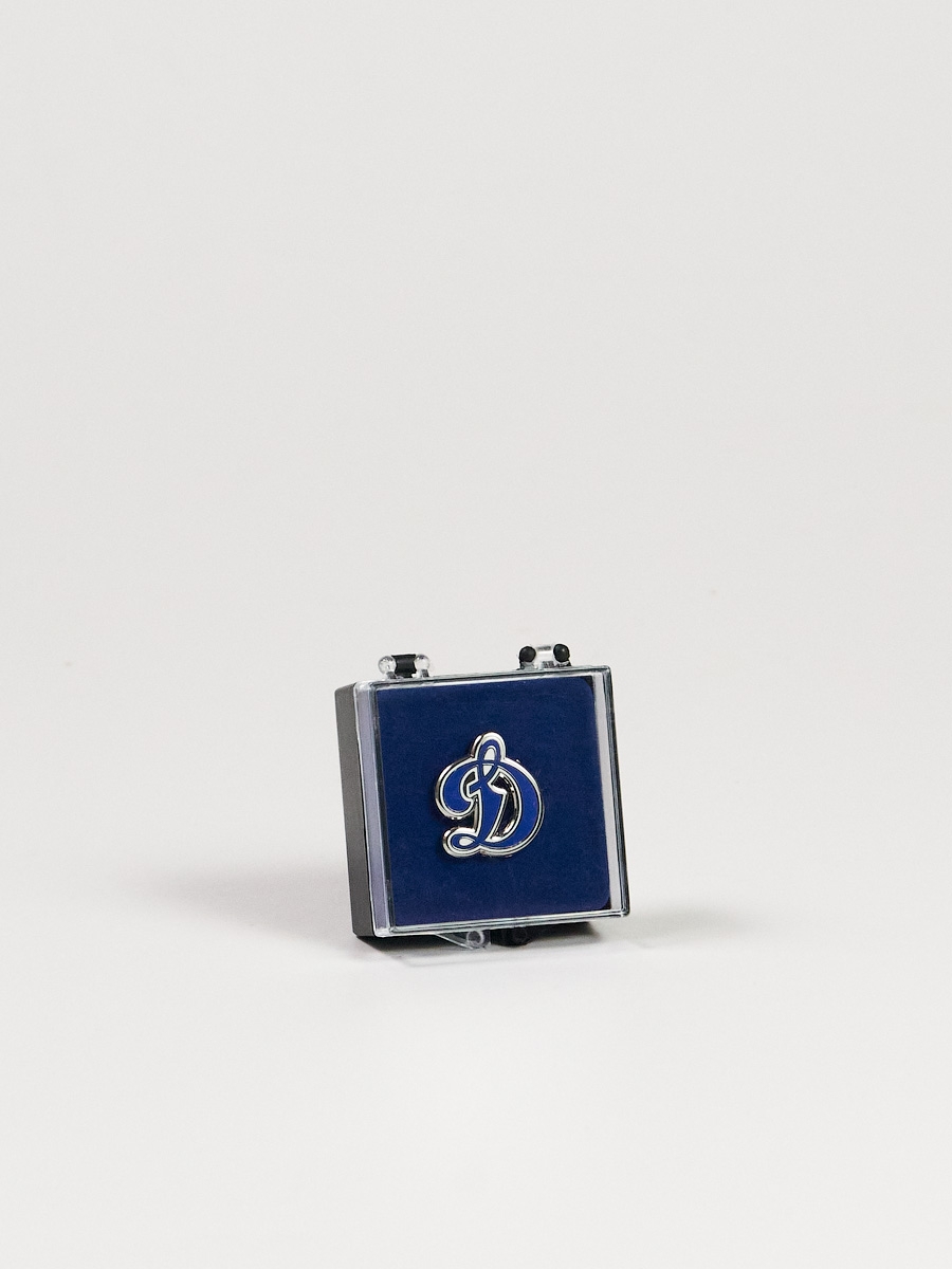 Значок металлический с логотипом Общества «Динамо», синий